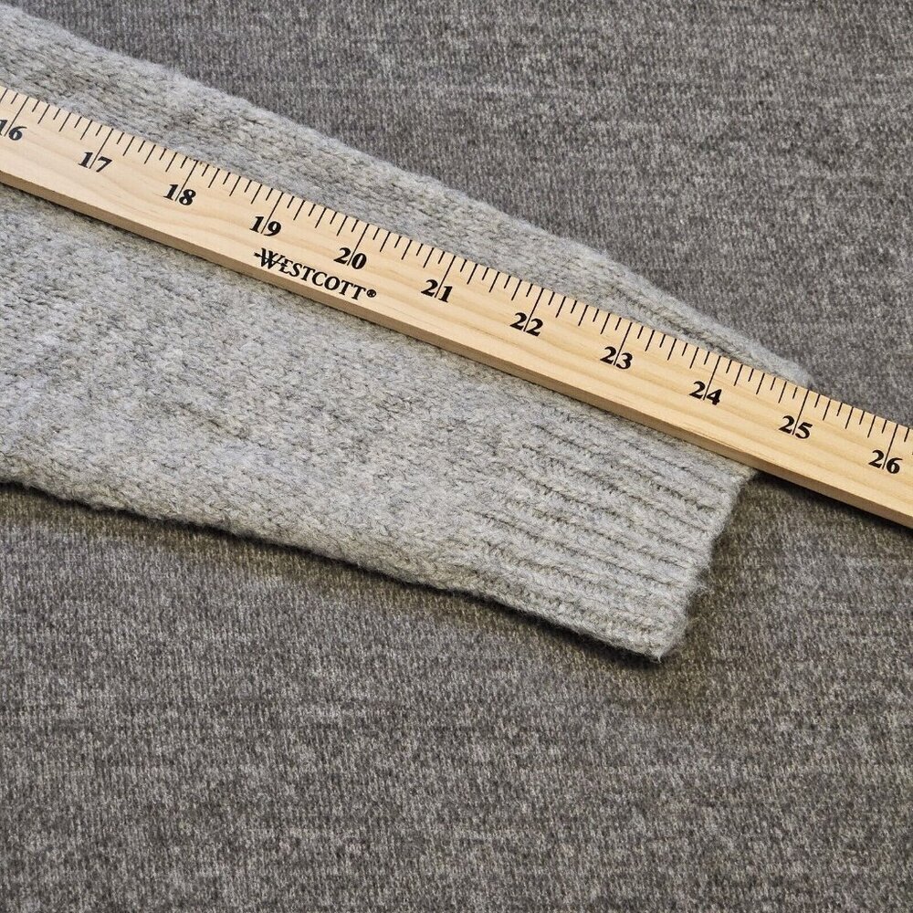 Cupcakes & Cashmere Sweater Women L Gray Christmas Cats LS Crewneck Cozy Holiday - Picture 6 of 13